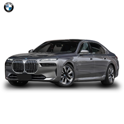 BMW i7  Фото №1